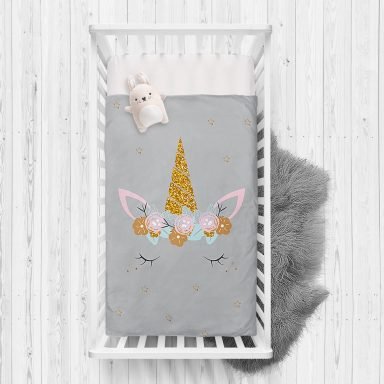 Gri Zeminde Magic Unicorn Tasarımlı Çocuk Odası Yatak Örtüsü