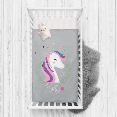 Gri Zeminde Magic Unicorn Tasarımlı Çocuk Odası Yatak Örtüsü