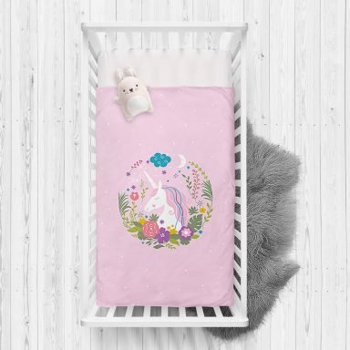 Pembe Zeminde Unicorn At Desenli Çocuk Odası Yatak Örtüsü