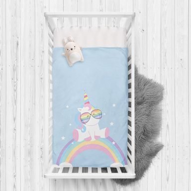 Mavi Zeminde Unicorn Tasarımlı Çocuk Odası Yatak Örtüsü