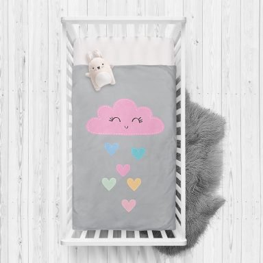 Gri Zeminde Pembe Bulutlu Baby Shower Çocuk Odası Yatak Örtüsü