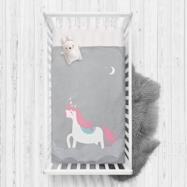 Gri Unicorn At Desenli Dijital Baskılı Bebek Odası Yatak Örtüsü