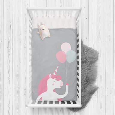 Gri Zeminde Unicorn At Tasarımlı Bebek Odası Yatak Örtüsü