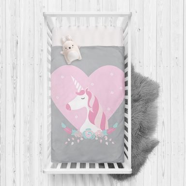 Gri Zeminli Pembe Kalpli Unicorn Desenli Çocuk Odası Yatak Örtüsü