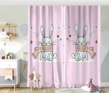 Pembe Zeminde Atkılı Tavşan Motifli Bebek Odası Fon Perde