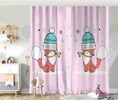 Pembe Zeminde Sevimli Tilki Desenli Bebek Odası Fon Perde