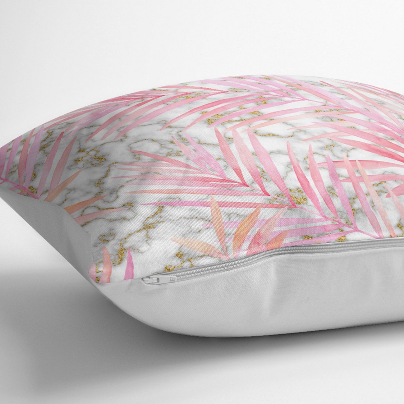 Rh-K5311-Mermer-Zemin-Üzerinde-Gold-Aytıntı-Temalı-Pembe-Tropik-Yaprak-Desenli-Kırlent-Kılıfı-2