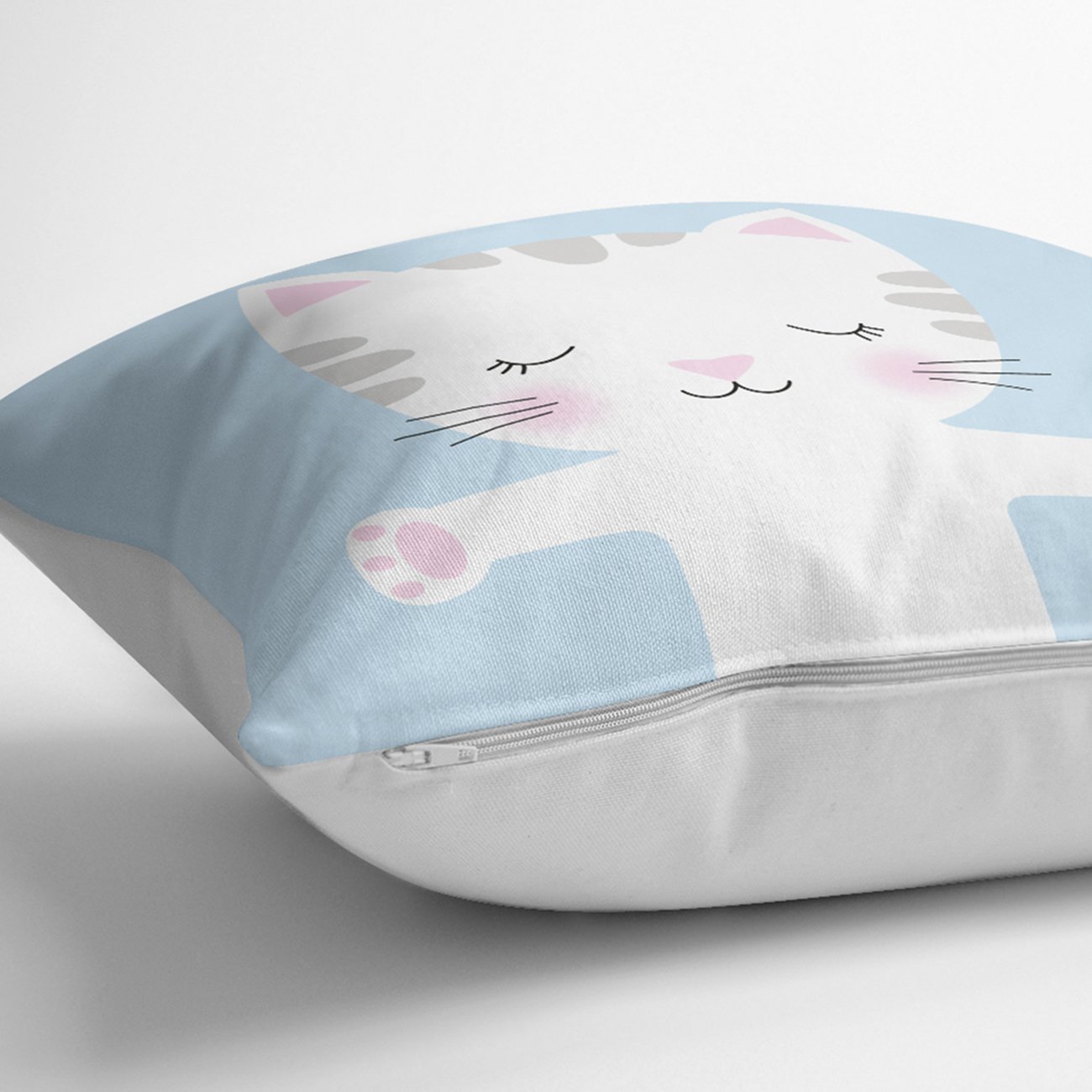 Rh-K5692-Mavi-Zeminde-My-Love-Yazılı-Sevimli-Kedicik-Desenli-Dekoratif-Kırlent-Kılıfı-2