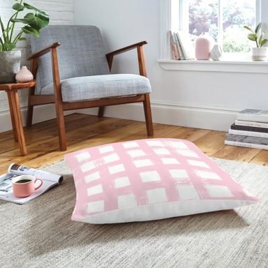 Pembe Zeminde Geometrik Kare Motifli Dekoratif Yer Minderi