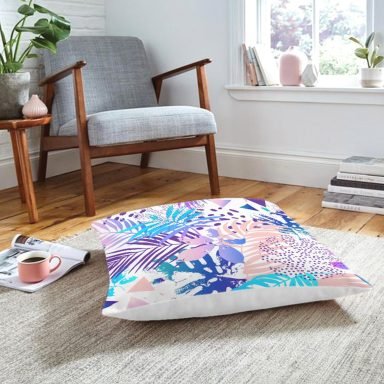 Beyaz Zemind Renkli Ananas Yaprakları Desenli Dijital Baskılı Modern Yer Minderi