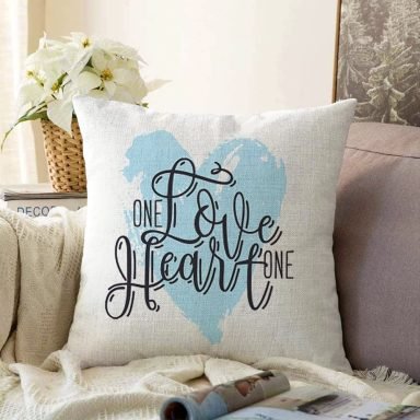 Love Heart Yazı Desenli Dijital Baskılı Modern Raşel Yastık Kırlent Kılıfı