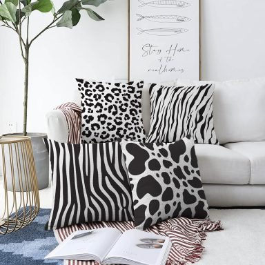 4'lü Beyaz Zemin Üzerinde Zebra Desenli Modern Raşel Kadife Yastık Kırlent Kılıf Seti