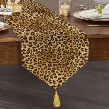 Realhomes Leopar Desenli Dijital Baskılı Dekoratif Özel Tasarım Püsküllü Şönil Üçgen Runner