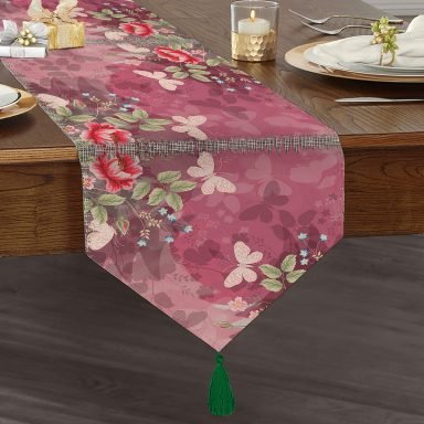 Realhomes Pembe Zeminde Kelebek Desenli Dijital Baskılı Modern Püsküllü Şönil Üçgen Runner