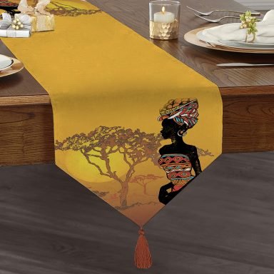 Güneşin Batışındaki Ağaç Zeminli Afrika Kadın Motifli Püsküllü Şönil Üçgen Runner
