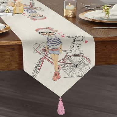 Fashion Girl Dijital Baskılı Modern Püsküllü Şönil Üçgen Runner