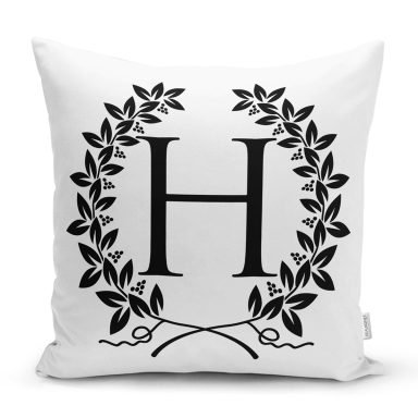 Siyah Beyaz Çelenkli H Harfi Özel Tasarım Dijital Baskılı Yastık Kırlent Kılıfı