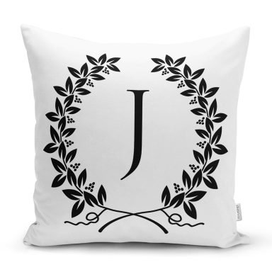 Siyah Beyaz Çelenkli J Harfi Özel Tasarım Dijital Baskılı Yastık Kırlent Kılıfı