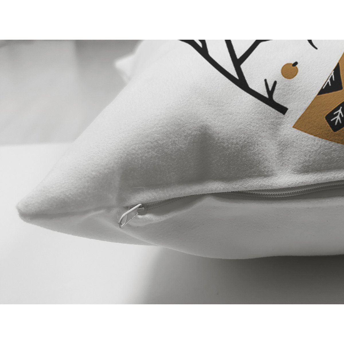 Suet-K10136-Sevimli-Geyik-Motifli-Dijital-Baskili-Modern-Suet-Yastik-Kirlent-Kilifi-2