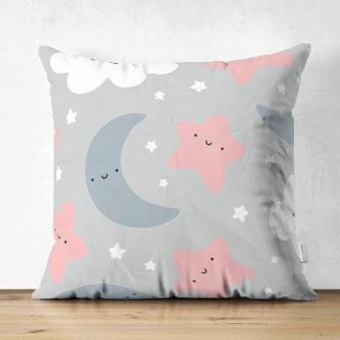 Realhomes Renkli Bulutlar Arasında Ay Yıldız Tasarımlı Dijital Baskılı Çocuk Odası Süet Yastık Kırlent Kılıfı
