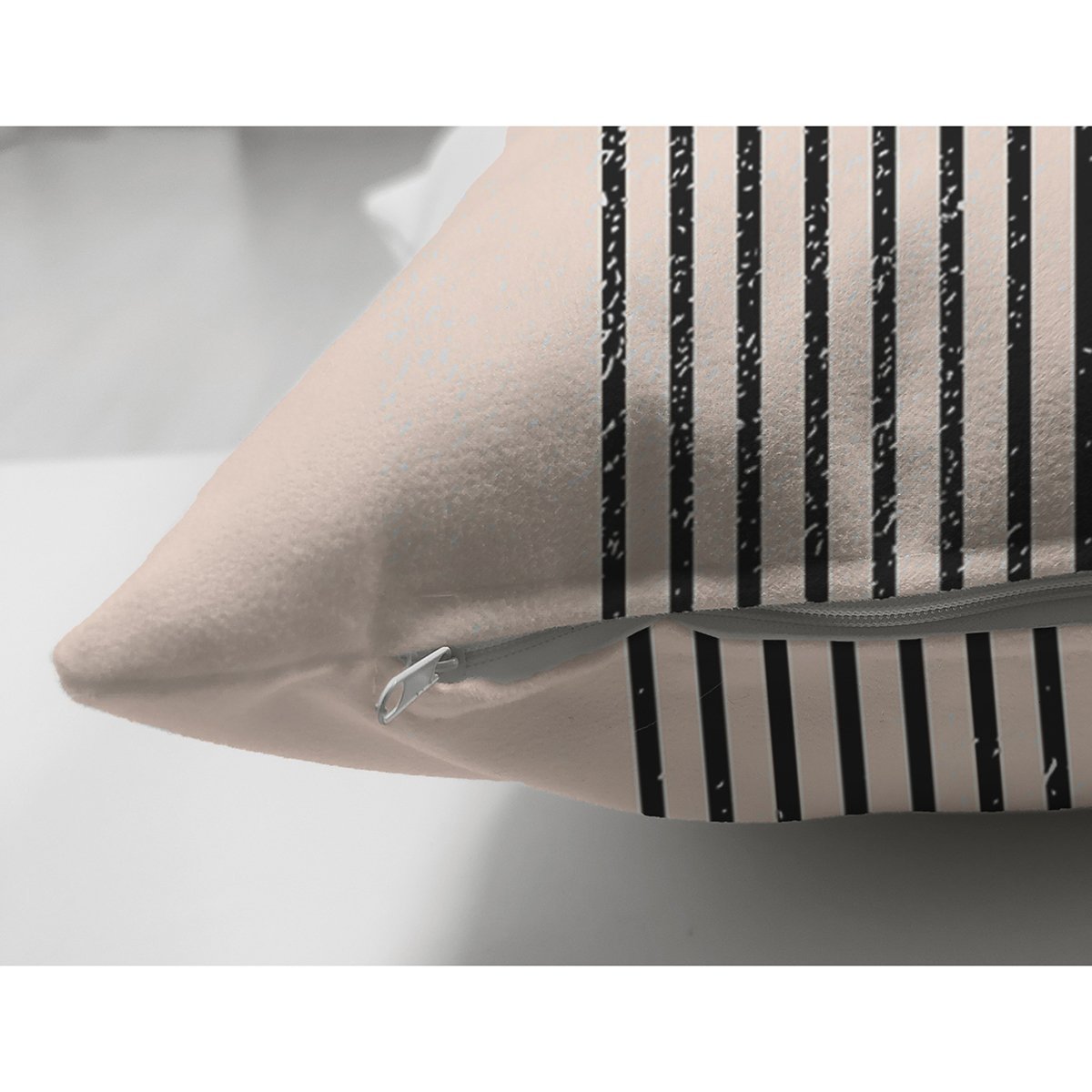 Suet-K10314-Soyut-Tarzda-Onedraw-Cizimli-Dijital-Baskili-Dekoratif-Suet-Yastik-Kirlent-Kilifi-2