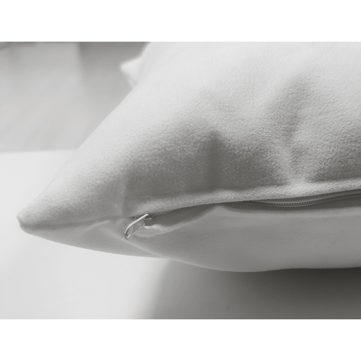 Suet-K10338-Demet-Cicek-Ozel-Tasarim-Dijital-Baskili-Dekoratif-Suet-Yastik-Kirlent-Kilifi-2