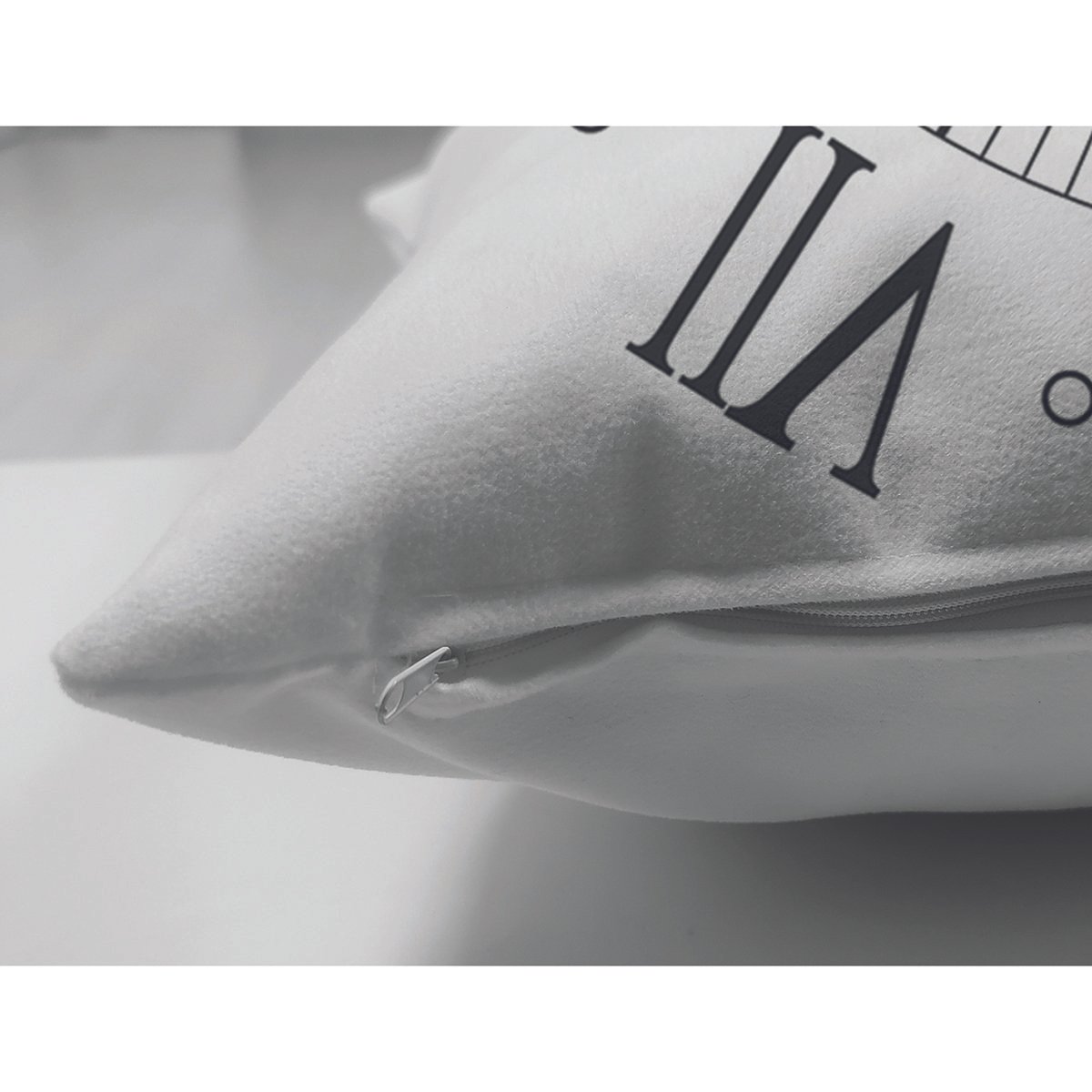 Suet-K9282-Roma-Rakamlariyla-Saat-Tasarimli-Dijital-Baskili-Modern-Suet-Yastik-Kirlent-Kilifi-2