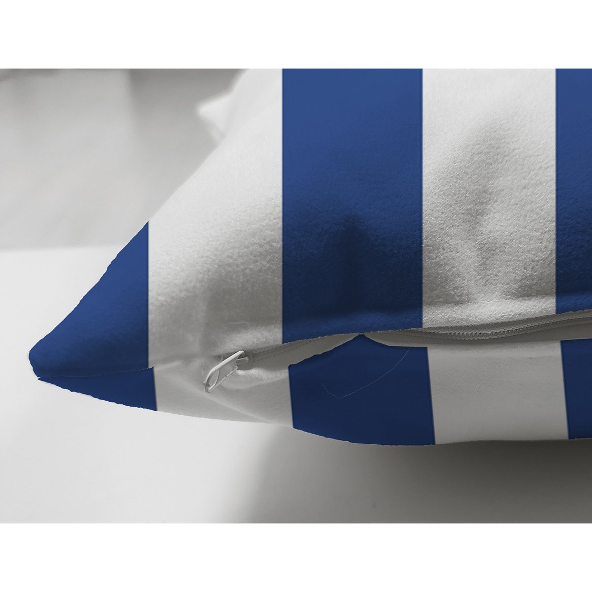 Suet-K9405-Lacivert-Beyaz-Duz-Cizgi-Tasarimli-Dijital-Baskili-Dekoratif-Suet-Yastik-Kirlent-Kilifi-2