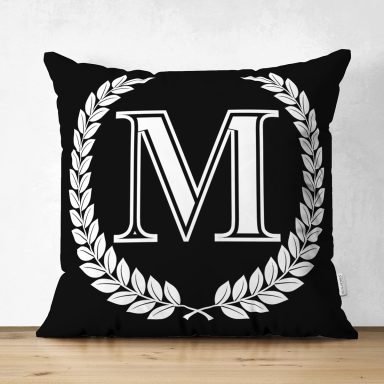 Siyah Beyaz Çelenkli M Harfi Özel Tasarım Modern Suet Yastık Kırlent Kılıfı