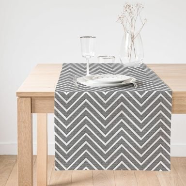 Realhomes Gri Zigzag Temalı Dijital Baskılı Modern Dekoratif Süet Runner