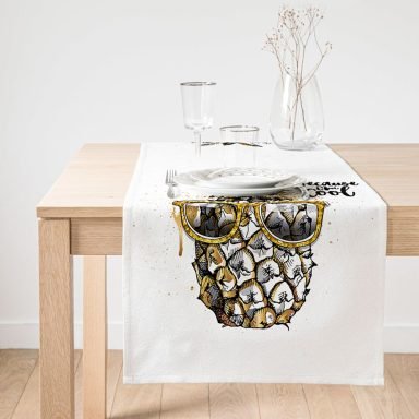 Realhomes Beyaz Zeminde 3D Ananas Özel Tasarımlı Süet Runner