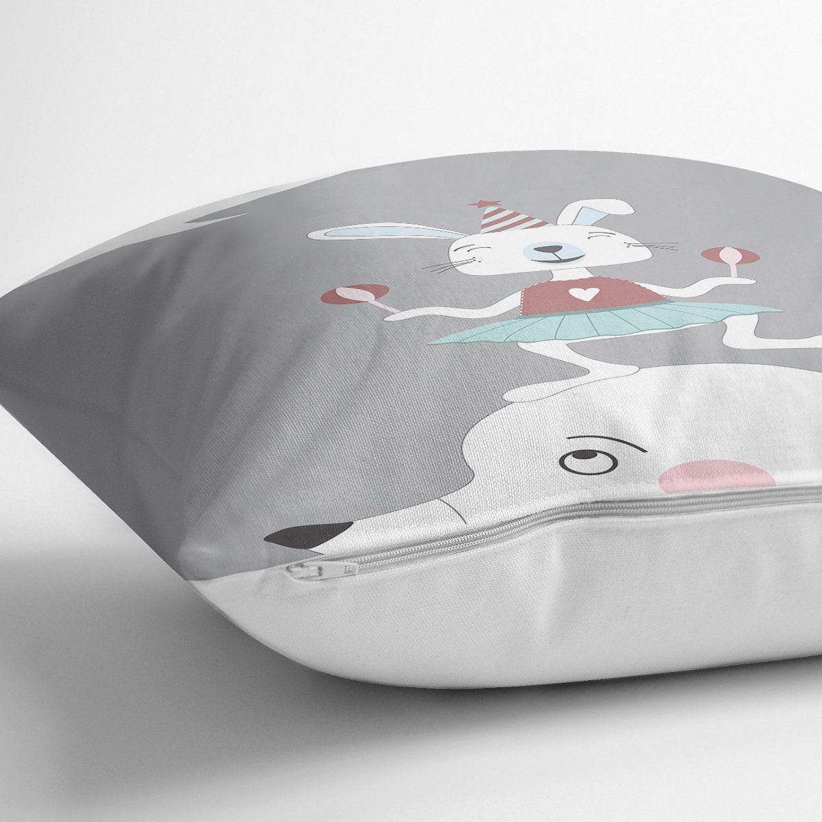 Rh-K4813-Gri-Zeminde-Sevimli-Sirk-Tavsani-Cocuk-Odasi-Yastik-Kirlent-Kilifi-2