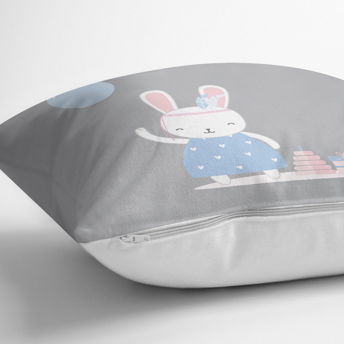 Rh-K4816-Realhomes-Gri-Zeminde-Balonlu-Sevimli-Tavsan-Modern-Yastik-Kirlent-Kilifi-2