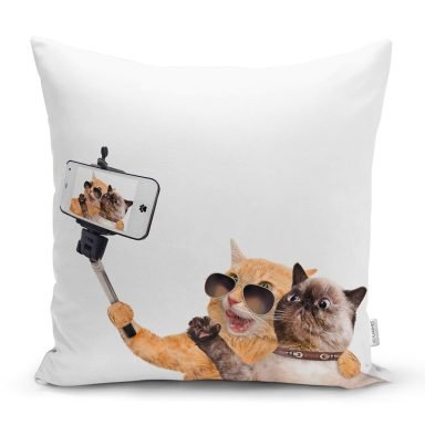 Selfie Çekinen Köpekli Kedi Modern Yastık Kırlent Kılıfı