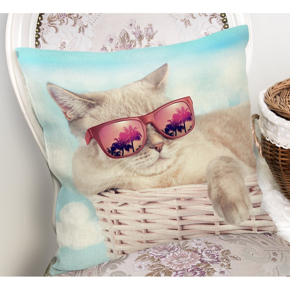 Rh-K5638-Sepetteki-Gozluklu-Kedi-Dijital-Baskili-Modern-Yastik-Kirlent-Kilifi-1