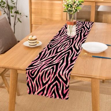Siyah Zemin Üzerinde Pembe Renkli Çizim Dijital Baskılı Modern Runner