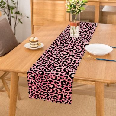 Siyah Zemin Üzerinde Pembe Renkli Çizim Dijital Baskılı Modern Runner