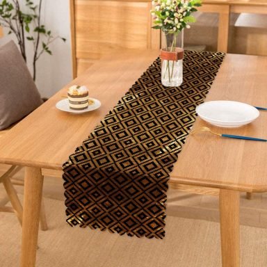 Gold Zemin Üzerinde Siyah Geometrik Desenli Dijital Baskılı Modern Runner