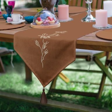 Kahve Zemin Minimalist Çizimli Dijital Baskılı Modern Püsküllü Şönil Üçgen Runner