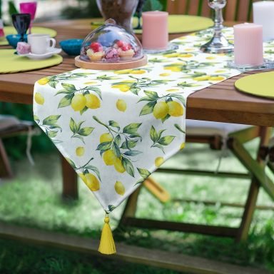 Beyaz Zeminde Limon Desenli 3D Dekoratif Püsküllü Şönil Üçgen Runner