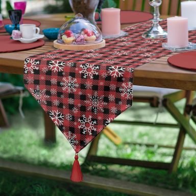 Realhomes Kırmızı Ekose Desenli Kartanesi Motifli Dijital Baskılı Özel Tasarım Püsküllü Şönil Üçgen Runner