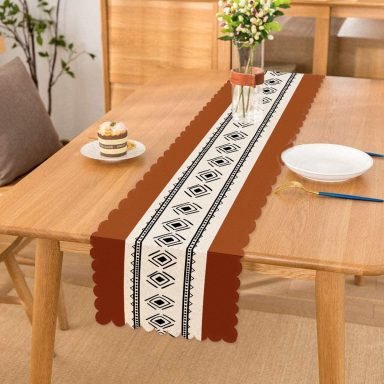 Kahve & Beyaz Zemin Etnik Figürlü Bohem Desenli Dijital Baskılı Dekoratif Runner