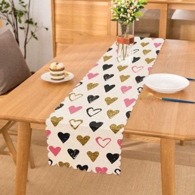 Renkli Kalp Desenli Dijital Baskılı Dekoratif Runner