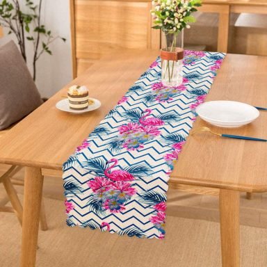 Zigzag Zeminli Flamingo Baskılı Dekoratif Runner