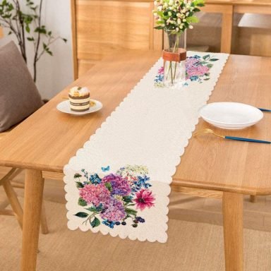 Lila Renk Demet Zambak Motifli Dekoratif Runner