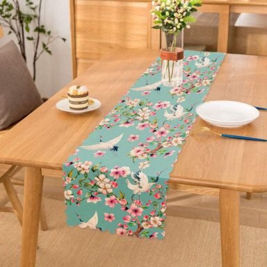 Ebabil Kuşları Motifli Dekoratif Runner