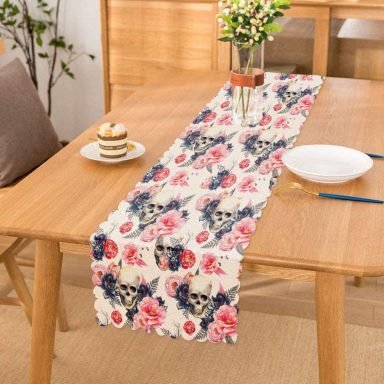 Realhomes Beyaz Zeminde Kurukafa Motifli Özel Tasarım Dijital Baskılı Modern Runner