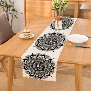 Beyaz Zeminde Çiçek Mandala Desenli Runner