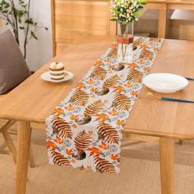 Mermer Zeminde Kurumuş Yaprak Dijital Basklılı Dekoratif Runner