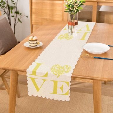 Aşk Temalı Dijital Baskılı Dekoratif Runner